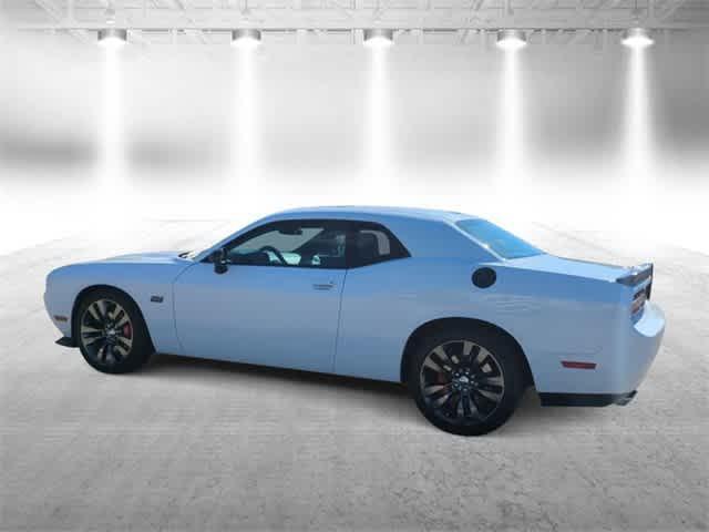 2014 dodge challenger srt8 core