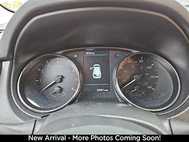 2021 nissan rogue sport sv
