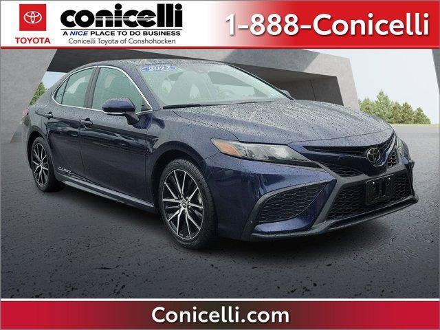 2022 toyota camry se