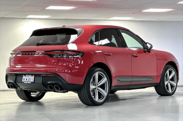 2024 porsche macan base