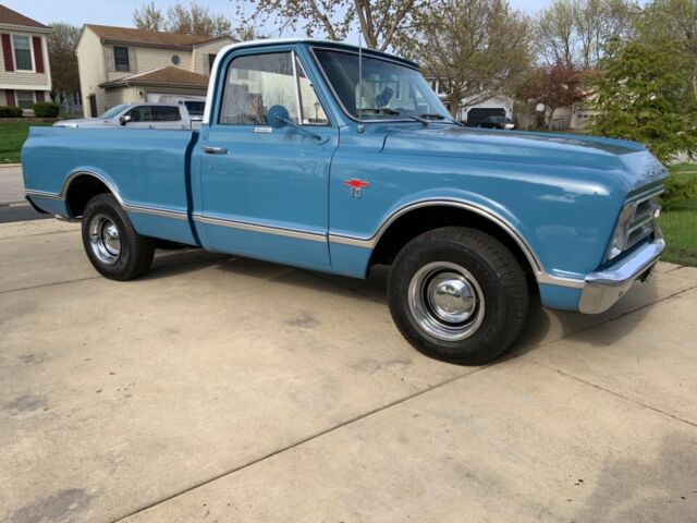 1967 chevy c-10 custom short bed truck