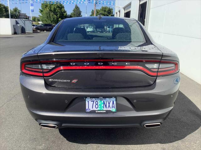 2022 dodge charger sxt