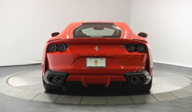 2020 ferrari 812 superfast base