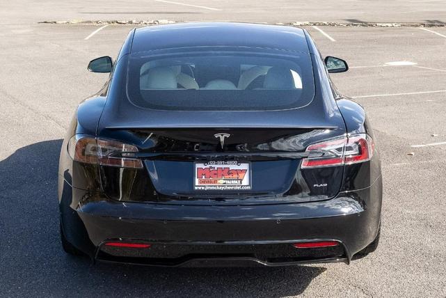 2021 tesla model s plaid