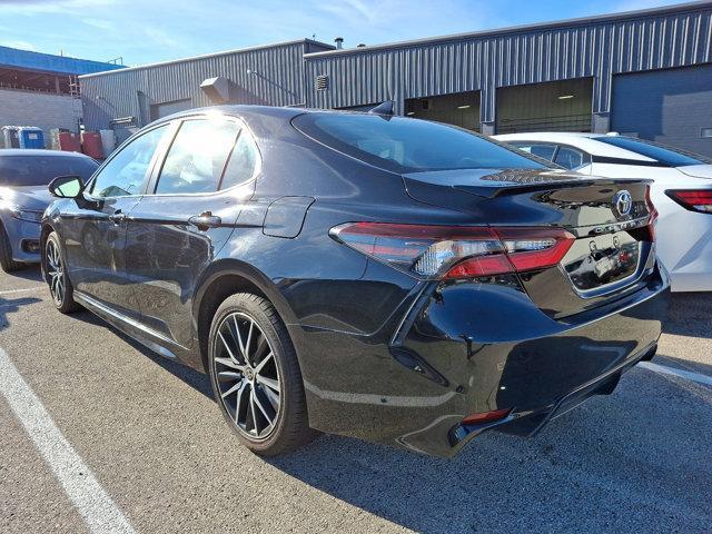 2023 toyota camry se