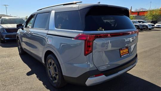 2025 Kia Carnival