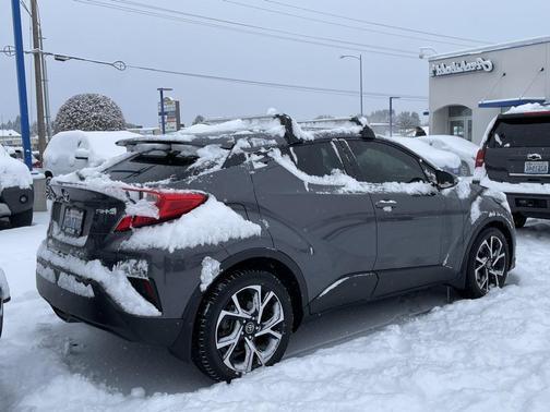 2019 toyota c-hr in milwaukee, wisconsin
