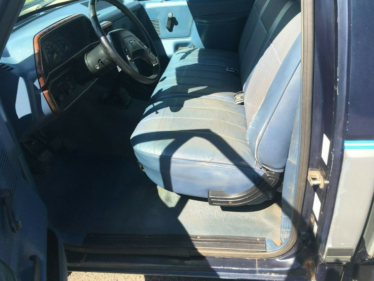1988 ford f-250 barn find 5.0 5 spd m/t parked since 1997