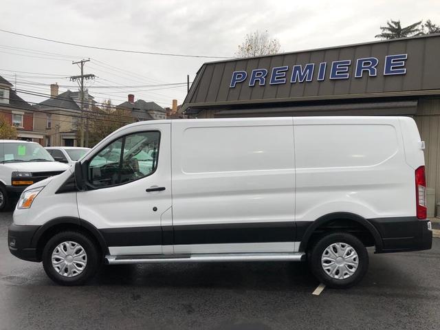 2022 ford transit-250 t-250