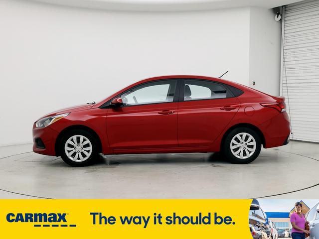 2019 hyundai accent se