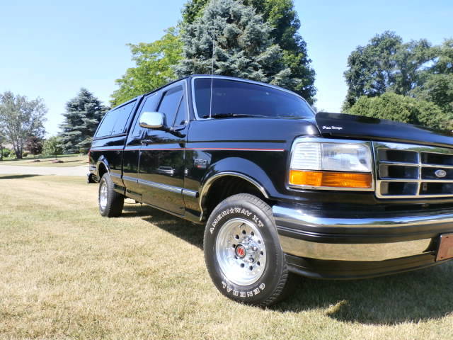 1992 -2 owner 30,000 miles mint 5.0 auto 2wd