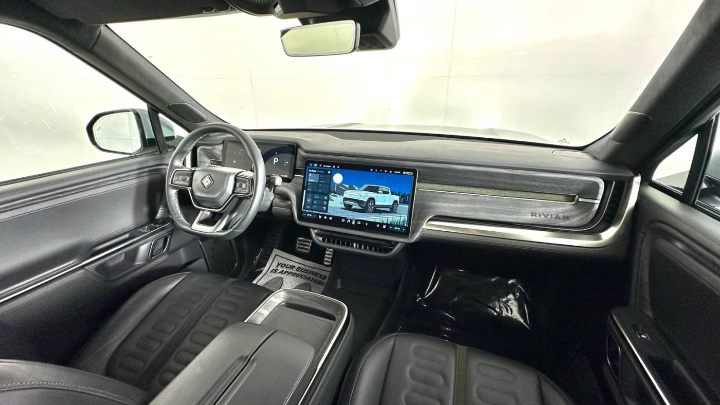 2022 rivian r1t adventure
