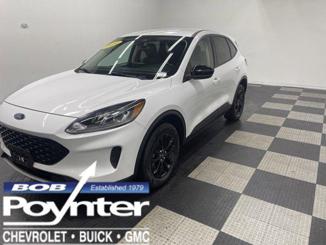 2020 ford escape se