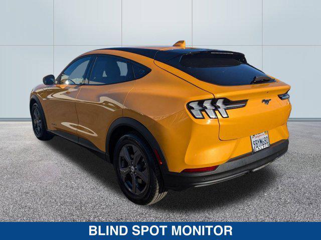 2022 ford mustang mach-e select