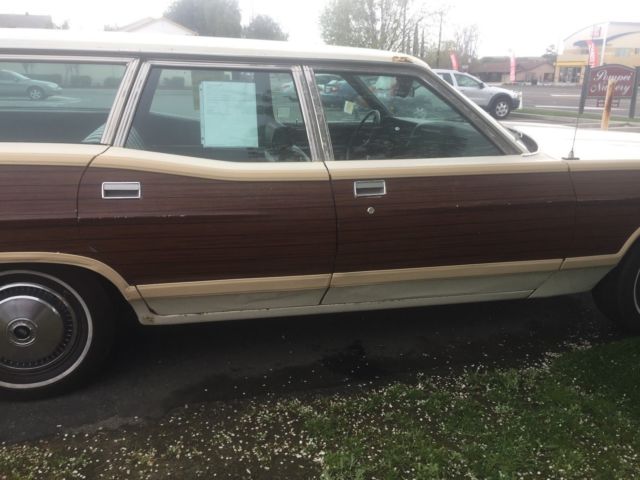 1971 ford ltd counrty squire station wagon