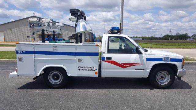 1988 chevrolet c/k 2500 rwd emergency vehicle rotating lights strobes pa system