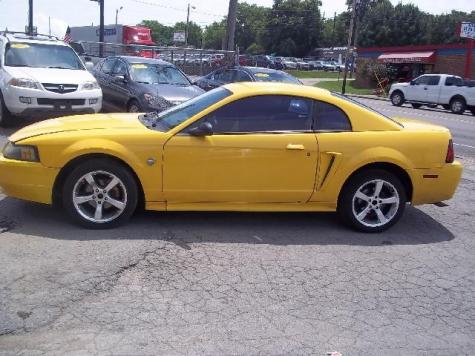1999 ford mustang in tennessee