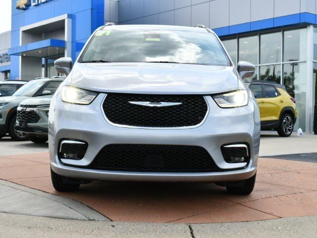 2021 chrysler pacifica touring l