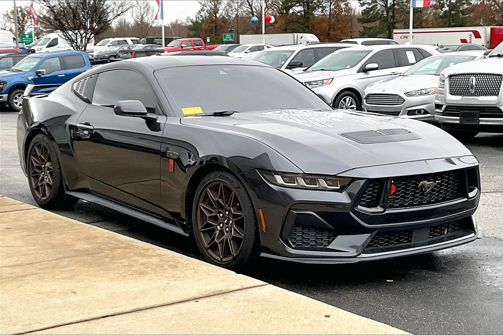 2024 ford mustang gt premium