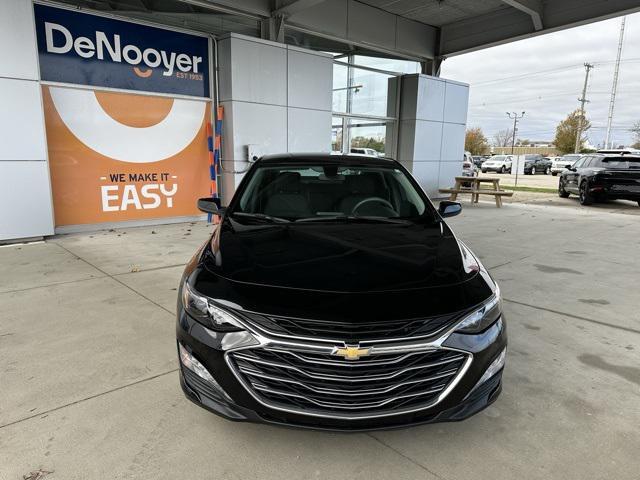 2022 chevrolet malibu fwd lt
