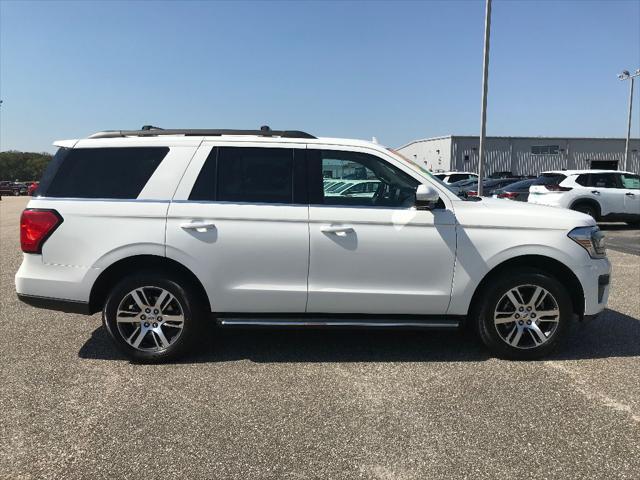 2022 ford expedition xlt
