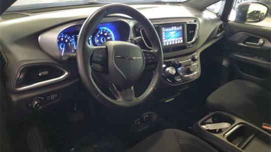 2019 chrysler pacifica touring plus