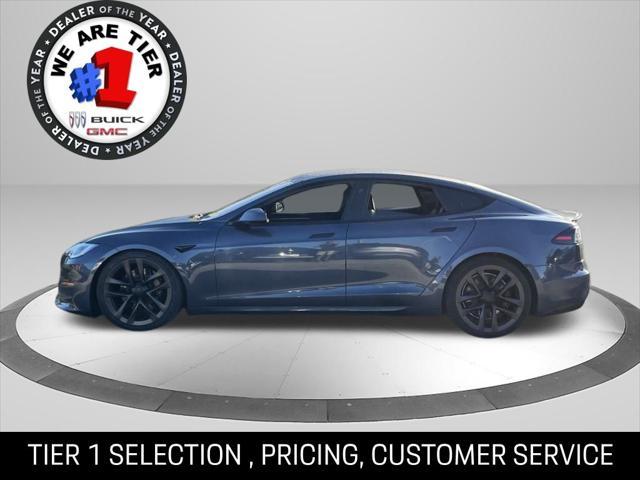 2022 tesla model s base