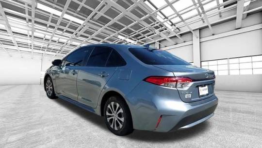 2021 toyota corolla hybrid le