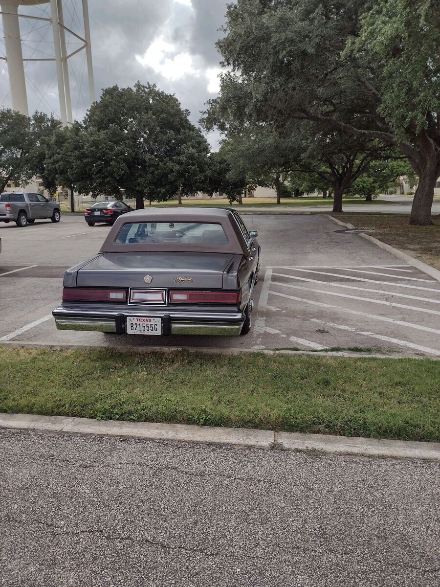 1988 chrysler fifth avenue sedan brown rwd automatic
