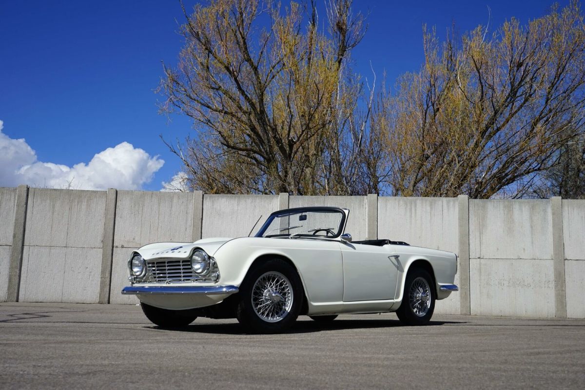 1963 triumph tr4 74,680 miles white i4 manual
