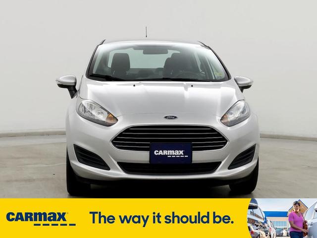 2019 ford fiesta se