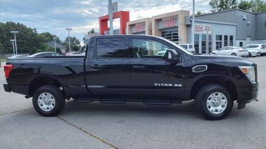 2024 nissan titan xd sv