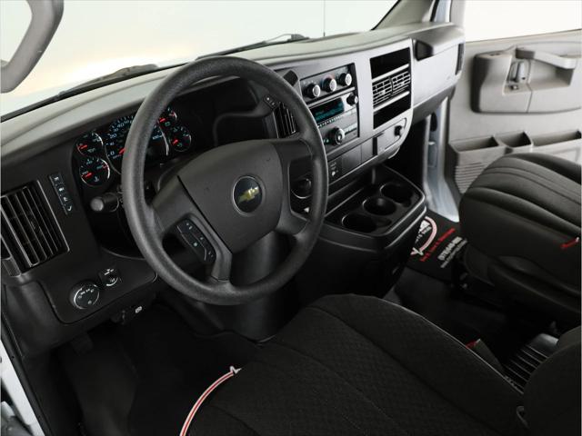 2022 chevrolet express 2500 rwd 2500 regular wheelbase wt