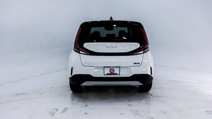 2023 kia soul ex