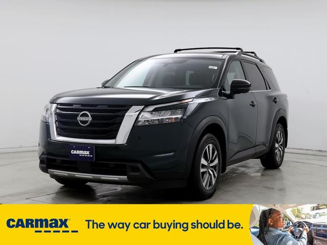 2023 nissan pathfinder sl