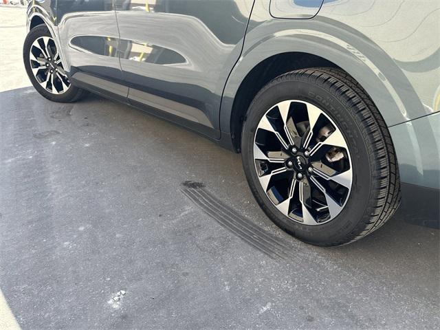 2022 kia carnival ex