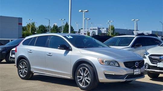 2016 volvo v60 cross country t5