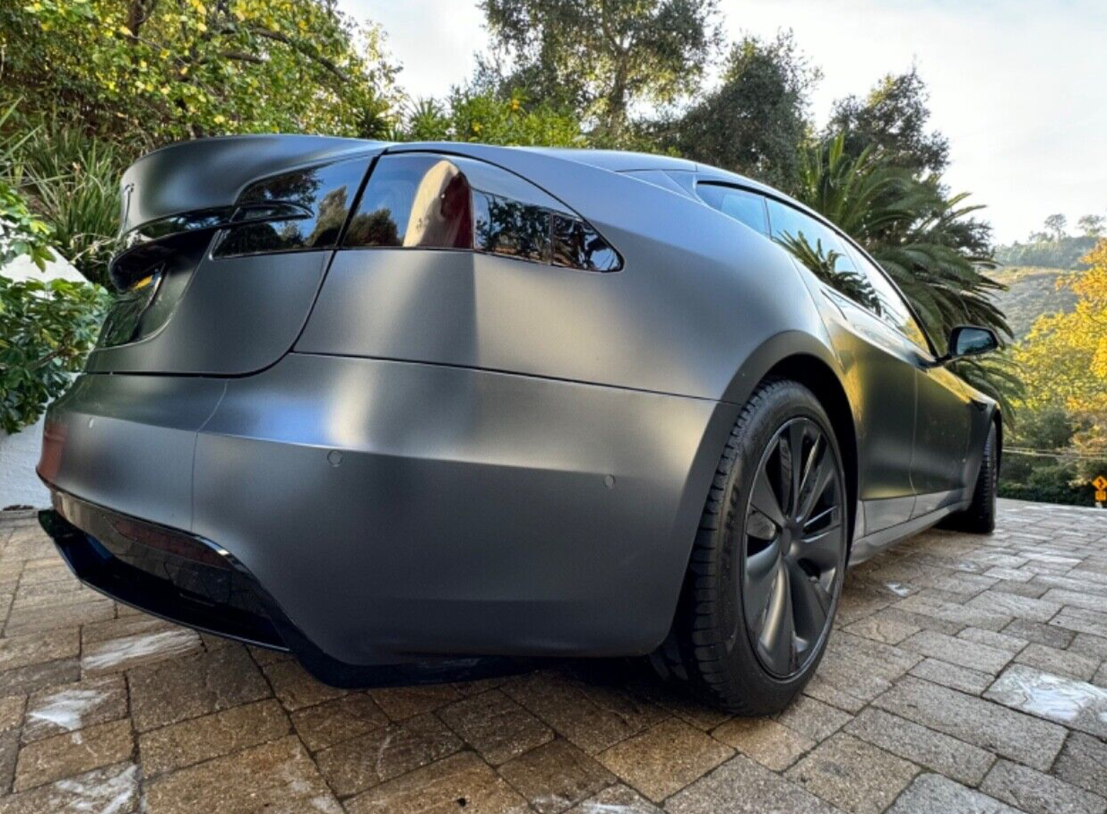 2022 tesla model s model s full self driving