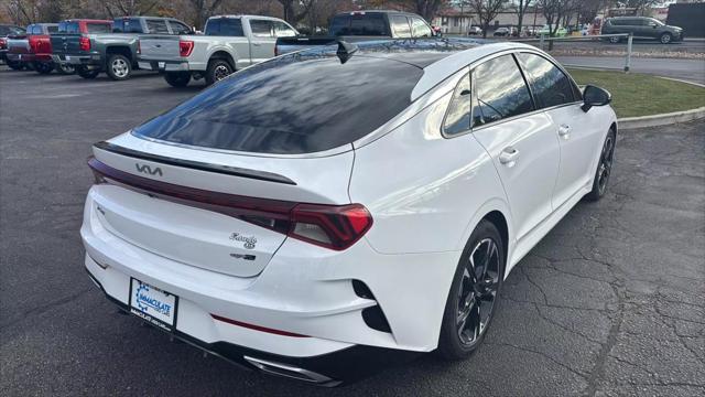 2022 kia k5 gt-line