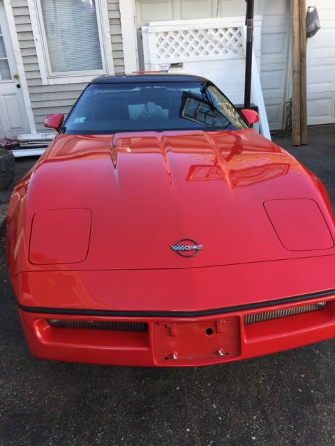 1988 chevy corvette, lsi coupe red, no reserve!!