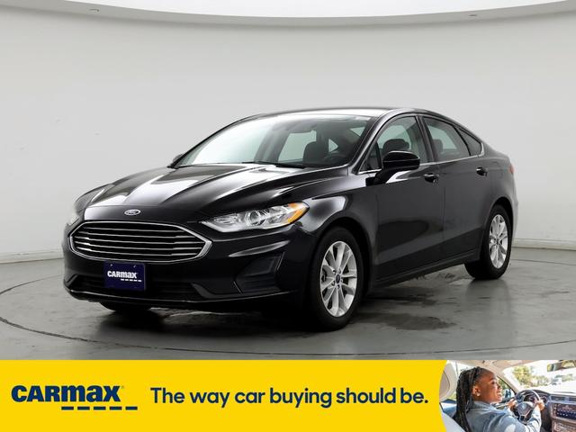 2020 ford fusion se
