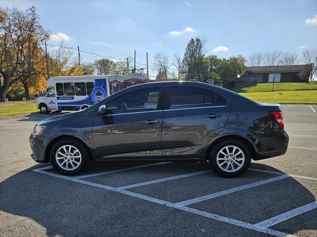 2017 chevrolet sonic lt