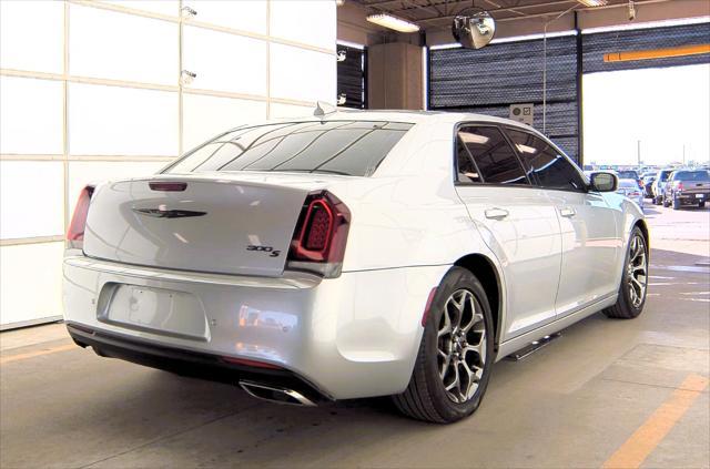 2021 chrysler 300 s
