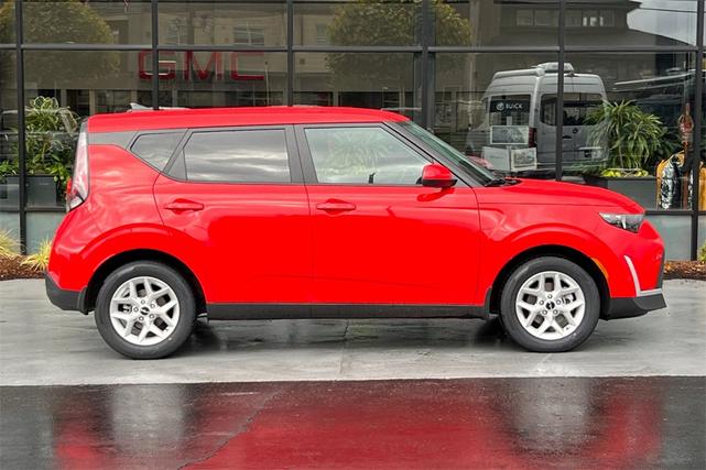 2024 kia soul lx