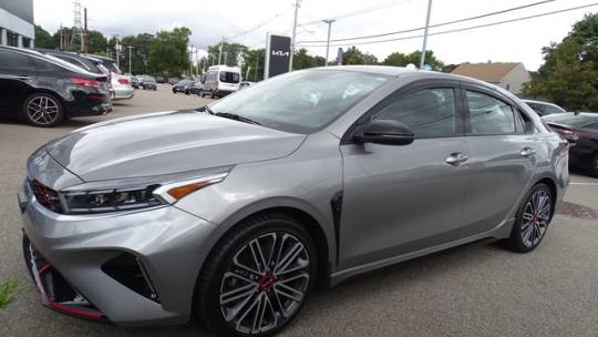 2023 kia forte gt
