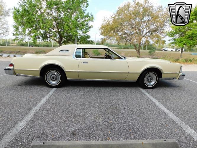 1976 lincoln continental mark iv in o'fallon, illinois