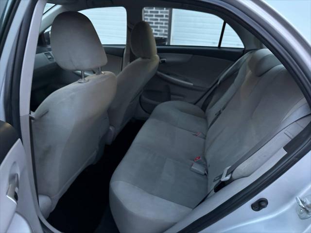 2013 toyota corolla le