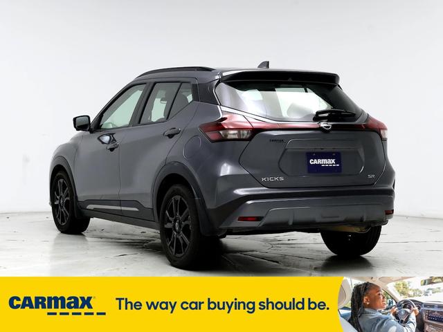 2023 nissan kicks sr