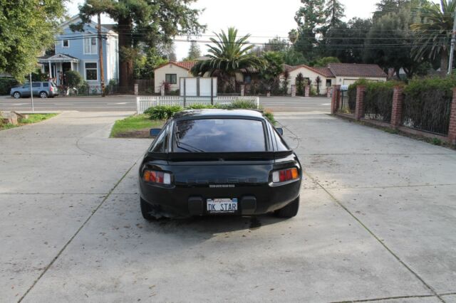 1986 porsche 928s, 32v v-8, black with black leather interior. original paint