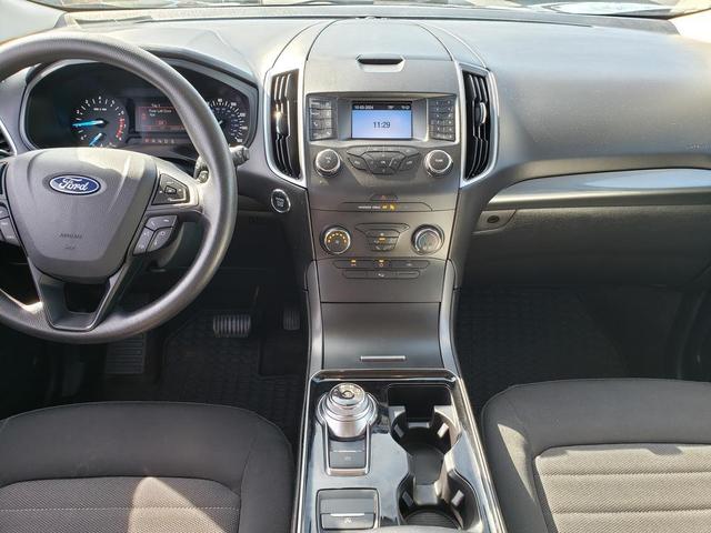 2019 ford edge se
